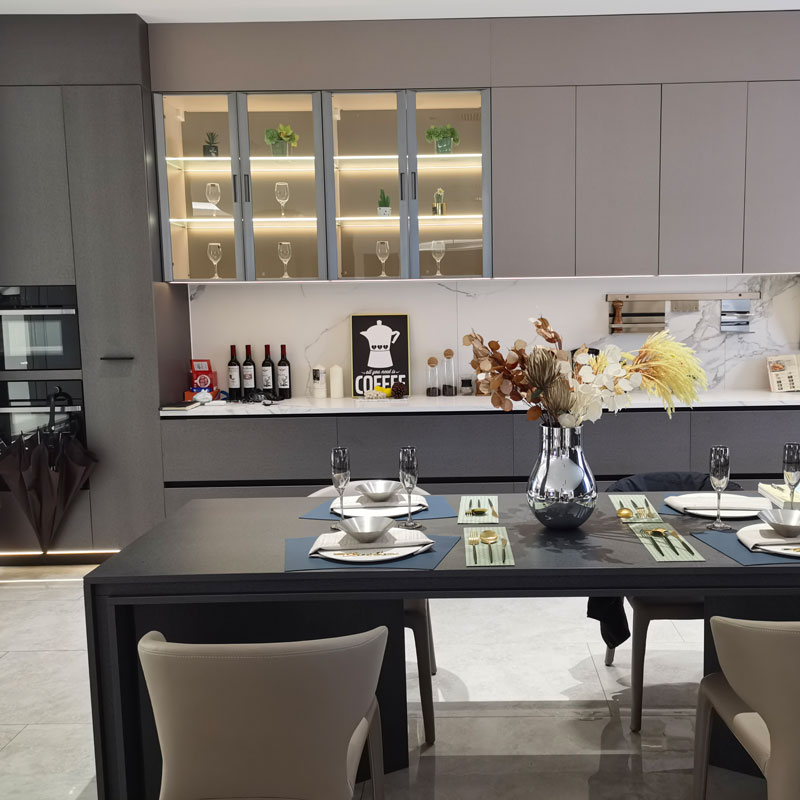 Bagaimana lemari ruang makan mengubah ruang rumah modern?